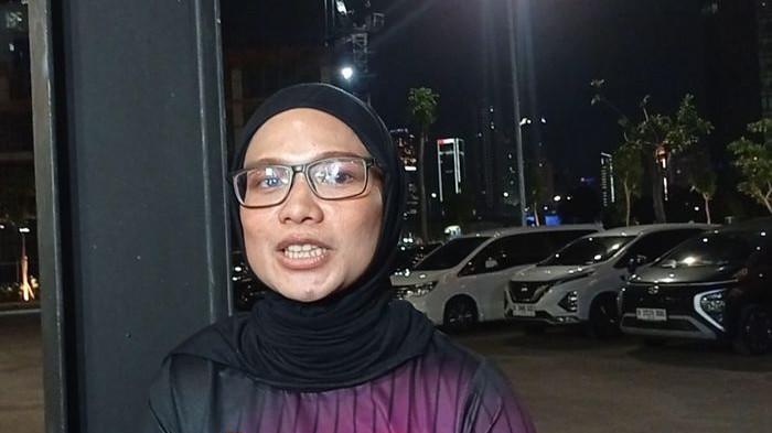 Manajer Inara Rusli, Karina Putri ditemui di kawasan Kuningan