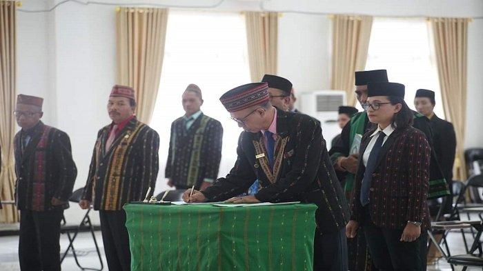 Matias Mingga Dilantik Jadi Eselon II dan Menjabat Kadis Sosial Kabupaten Manggarai Timur