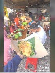 Video Viral TikTok, Sarapan Pagi Nasi Pecek di Sidoarjo, Jawa Timur Buka Jam 4 Pagi