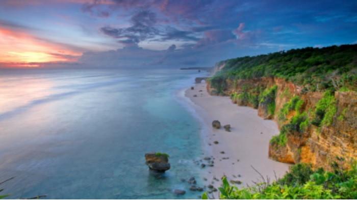 Pantai Nihiwatu, surga bahari baru di Pulau Sumba, Nusa Tenggara Timur .