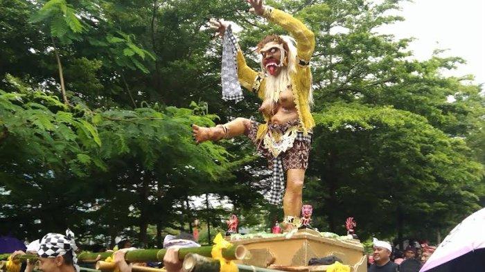 Ogoh-ogoh Meriahkan Perayaan Jelang Nyepi di Kota Kupang