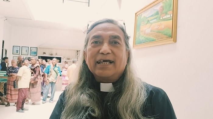 Pendeta Emi Sahertian 3