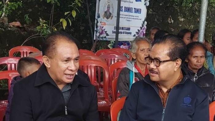 Pertemuan dua profesor