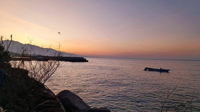 Sunset di Pantai Wairhubing Maumere, Kabupaten  Sikka NTT