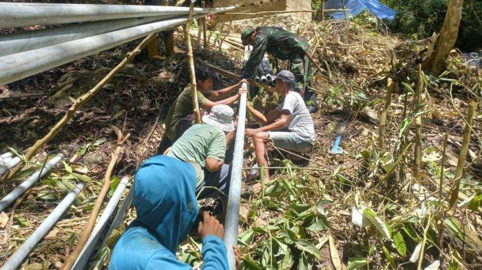 Penuhi Kebutuhan Air Bersih Warga, TNI AD Bangun Hidran di Bombana