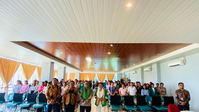 Universitas Timor Gelar Seminar Nasional Bahasa Inggris, Perkuat Literasi Teknologi dan Pedagogi