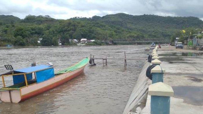 Nelayan Kaget Banjir Mendadak di Wae Pesi Reo Manggarai