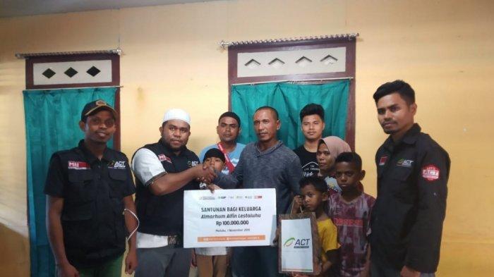 ACT Santuni Keluarga Almarhum Alfin Lestaluhu