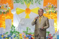 Agustinus Manek, S.Ag : Salurkan Hobi yang Menguntungkan