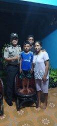 Polisi dan Pocong Selamatkan Penumpang Kapal Yang Jatuh ke Laut