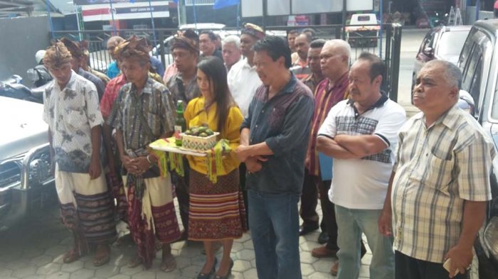 Bakal Calon Gunernur NTT Titu Eki dan Benny Belum Punya Bacawagub Tetap