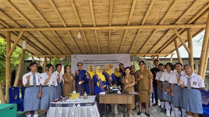 Bantuan PLN Peduli Dukung Siswa Sumba Timur Raih Kemandirian Lewat Keterampilan Vokasi