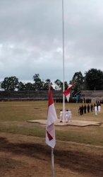 HUT RI Ke-78, Bendera Merah Putih Jatuh Saat Upacara Penurunan di Kabupaten Manggarai