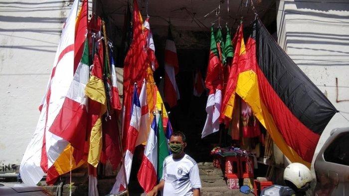 Jelang Piala Eropa 2020, Penjual Bendera Negara Menjamur, Bendera Italia dan Jerman Sering Dicari