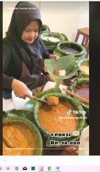 Video Viral TikTok, Sarapan Bubur Manis di Bandung, Bubur Sumsum, Bubur Ketan dan Bubur MerahRp 17 K