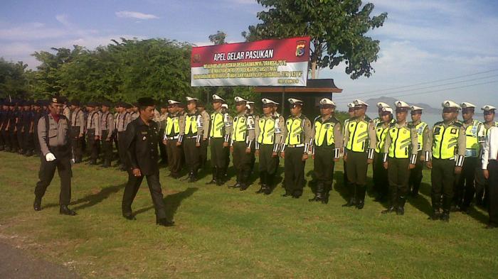 Bupati Ende Pimpin Apel Gelar Pasukan di Polres Ende