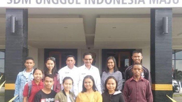 Bupati Kamelus Lepas 10 Calon Taruna Sekolah Tinggi Pertanahan Nasional