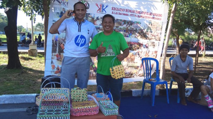 Camat Oebobo Minta Pemerintah Kita Gunakan Barang dari Bahan Daur Ulang Sampah