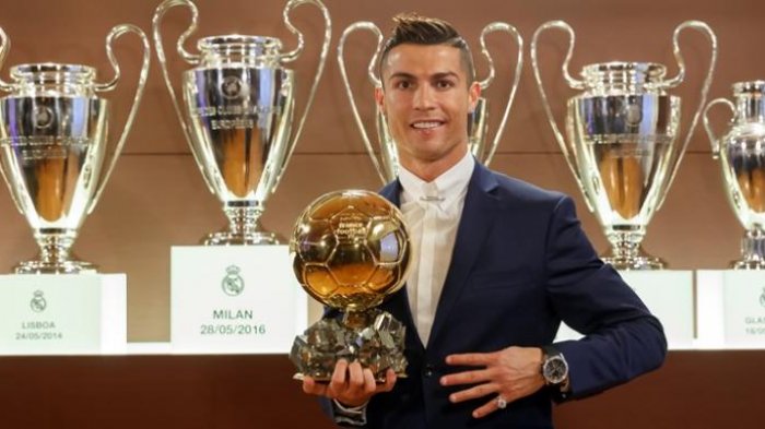 Komentar Cristiano Ronaldo setelah Jadi Pemenang Ballon d'Or 2016