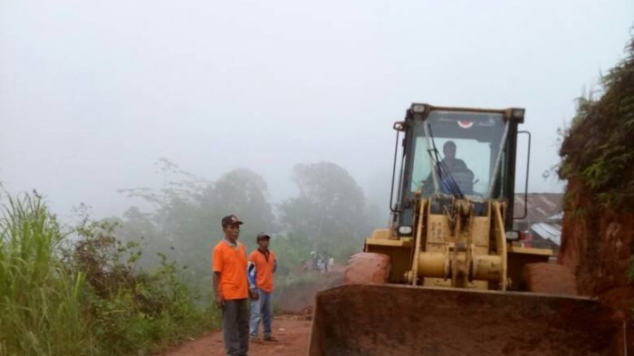 Transportasi Lumpuh Tiga Hari, Ruas Jalan Benteng Jawa-Ruteng Kembali Normal