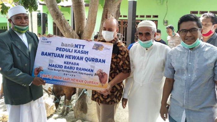 Idul Adha 1441 Hijriah, Bank NTT Sumbang Hewan Kurban di Masjid Baburrahman Kota Kupang