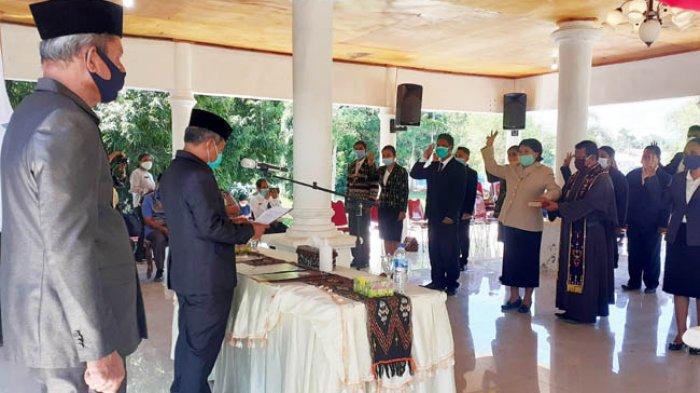 Bupati Sumba Barat Daya Lantik 16 Kepala Puskesmas, Kodi Mete: Corona, Jangan Mengeluh Uang