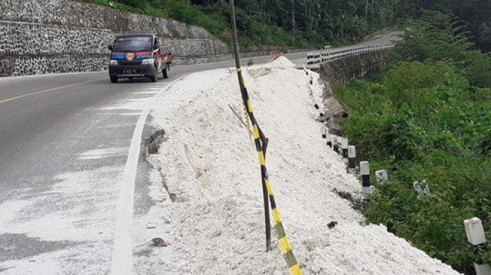 PPK Jalan Nasional Weekeloh-Langgaliru, Siap Perbaiki Dinding Penahan Jalan di Km 6 Sumba Barat