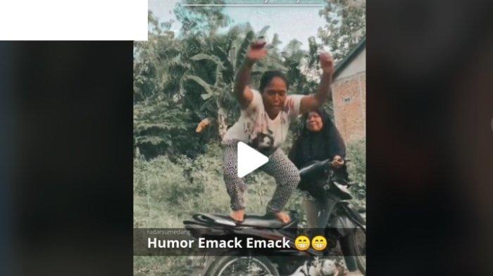 Viral TikTok :Aksi Emak-Emak Lansia Lompat Sadel Motor, Jangan Ditiru.Sangat Berbahaya bagi Lansia