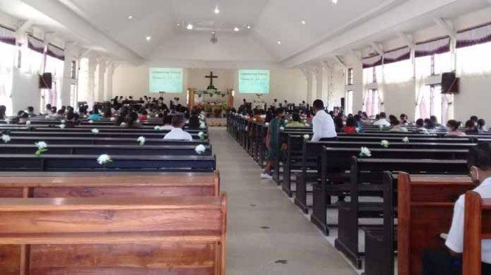 Jelang Pelaksanaan New Normal, Jemaat GMIT Klasis TTU Gelar Kebaktian Bersama di Gereja