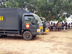 Polisi Jaga Ketat Kantor BKD-PSDM Lembata