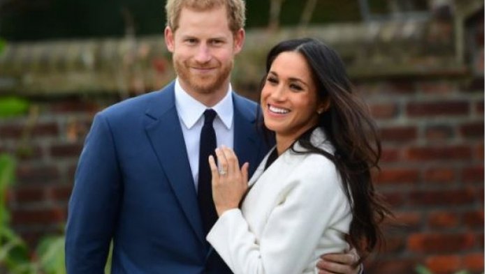 Pangeran Harry Resmi Bertunangan dengan Meghan Markle, Cincin Tersemat di Jari Manis Calon Istri
