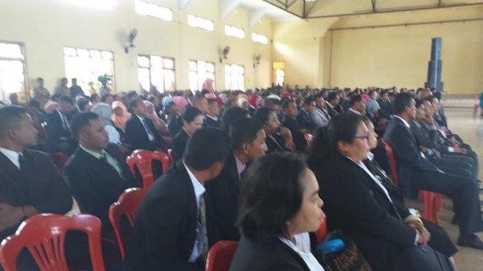 Bupati Ende Minta Atasan Jangan 'Berselingkuh' dengan Bawahan