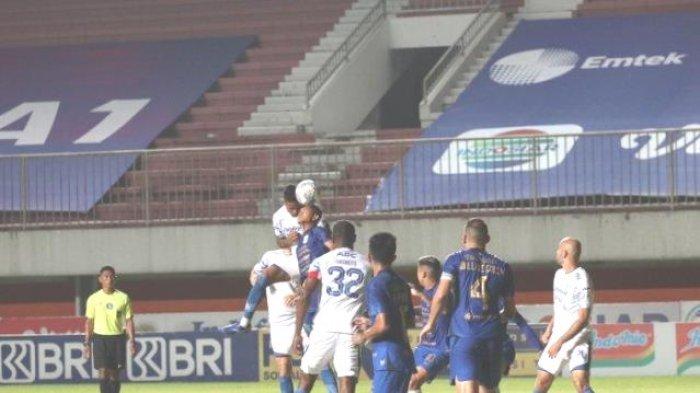 Tim Tak Terkalahkan Maung Tekuk PSIS, Persib Bandung Geser Bhayangkara FC di Puncak Klasemen Liga 1