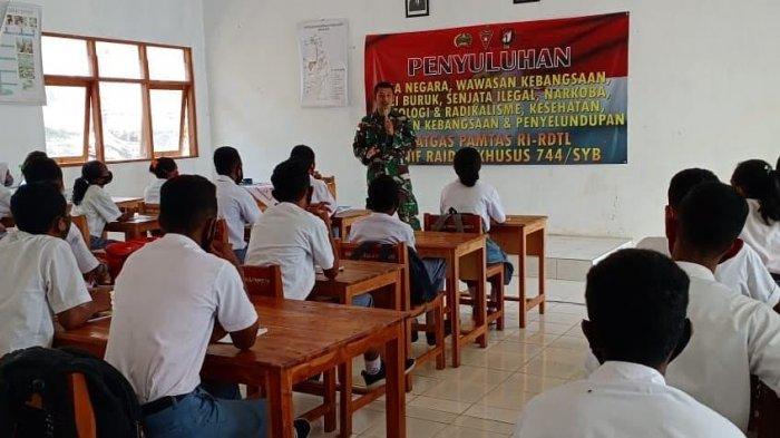 TNI Bangkitkan Semangat Nasionalisme Bagi Pelajar di Perbatasan