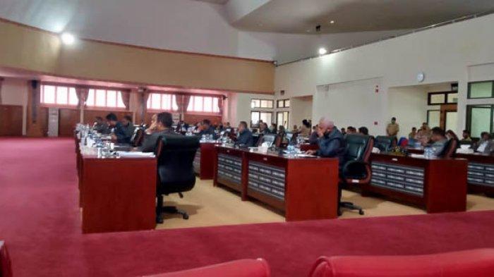Paripurna Perpanjangan Masa Kerja Pansus LKPj Bupati TTS Diwarnai Interupsi, Pimpinan Panen Protes