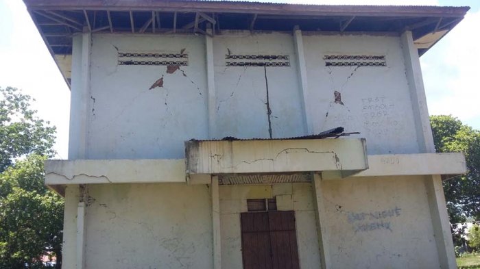 Muhammad Jibaku Evakuasi Korban Gempa Flores dari Pulau Babi