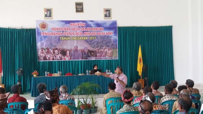Ratusan Tokoh Adat Mendadak Datangi Kantor Bupati Kupang di Oelamasi, Inilah yang Terjadi