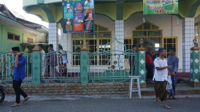 Masjid Nurul A. Sidiq Saraboro dan Seluruh Masjid di Ende Tidak Shalat Berjemaah