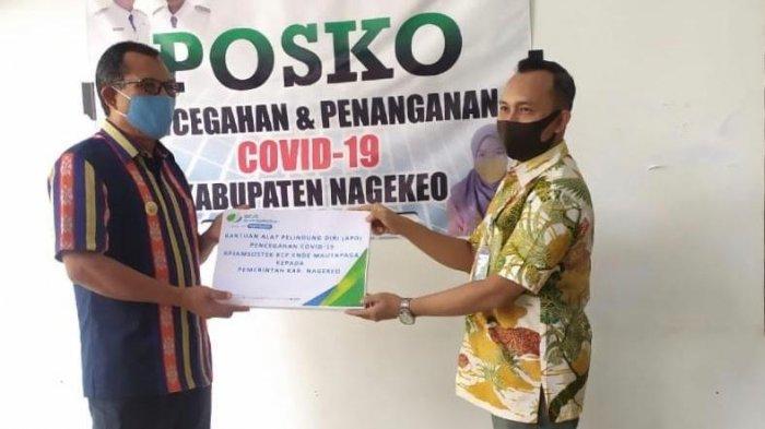 BP Jamsostek Ende Serahkan Bantuan APD untuk Satgas Covid-19 Nagekeo