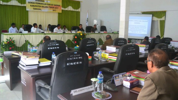 Wakil Ketua DPRD Malaka Curhat Tak Diberikan Traktor Oleh Kadis Pertanian Malaka, Wabub Tersenyum