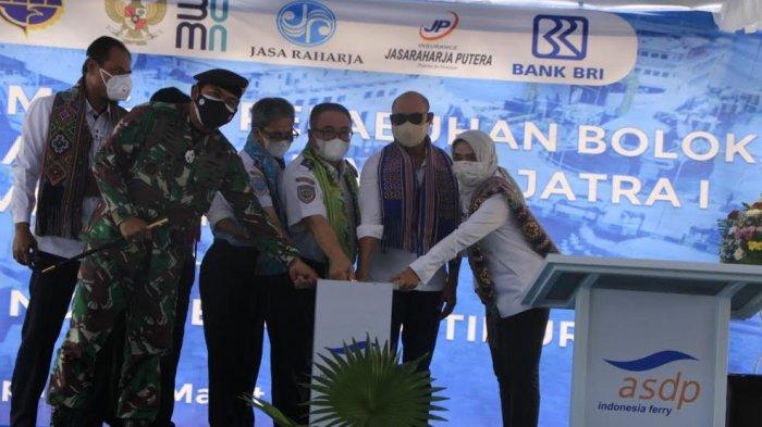 Gubernur NTT, Viktor Bungtilu Laiskodat  Resmikan Pengoperasian Dermaga II Bolok