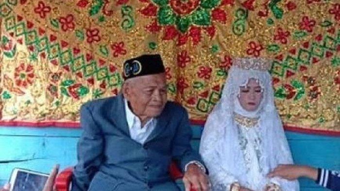 Viral di Media Sosial Kakek 103 Tahun Nikahi Gadis 27 Tahun, Kakek Harus Dipapah ke Pelaminan