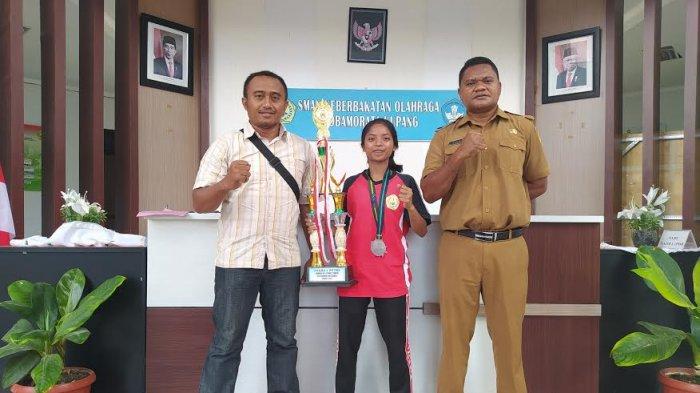 Remaja Asal Rote NTT, Sabet Juara Nasional Lari 10 K , Yulk Simak !