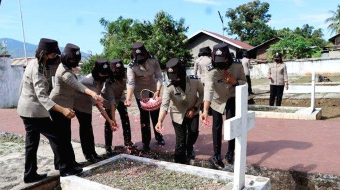 Sambut Hari Jadi ke-74 Polwan Polres Flores Timur Ziarah ke TMP Lapak Tanah