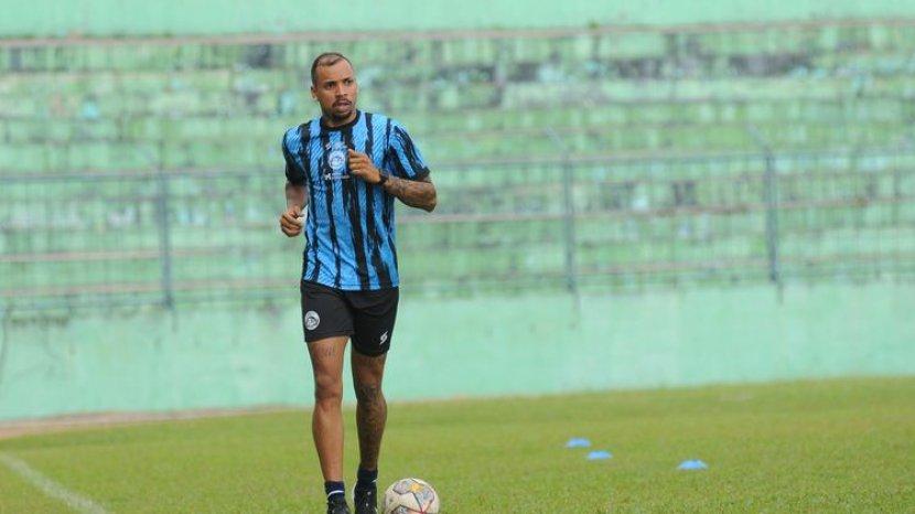 Hasil Liga 1 2023/2024, Gustavo Almeida Top Skor Sementara Dibayangi David da Silva