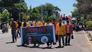 Aktivis-mahasiswa-yang-terdiri-dari-GMNI-dan-BEM-IFTK-Ledelero-menggelar-aksi-di.jpg