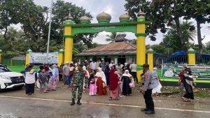 Anggota-Kodim-1618TTU-bersama-Polres-TTU-saat-melakukan-pengamanan.jpg