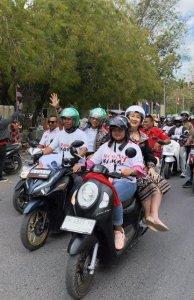 Ansy-Lema-dan-Jane-naik-ojek-ke-KPU.jpg