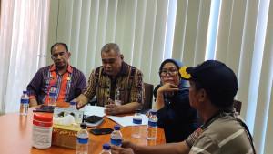 Asisten-I-Setda-NTT-Kanisius-Mau-berikan-keterangan.jpg