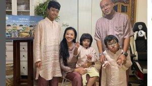 Asri-Welas-dan-Keluarga.jpg